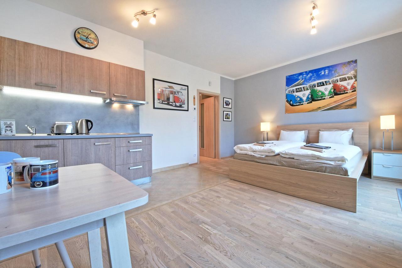 Ol Apartments Прага Экстерьер фото