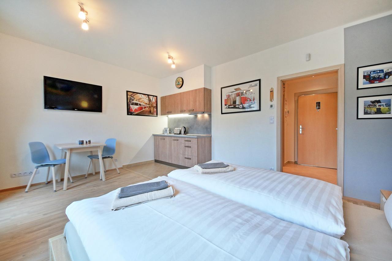 Ol Apartments Прага Экстерьер фото