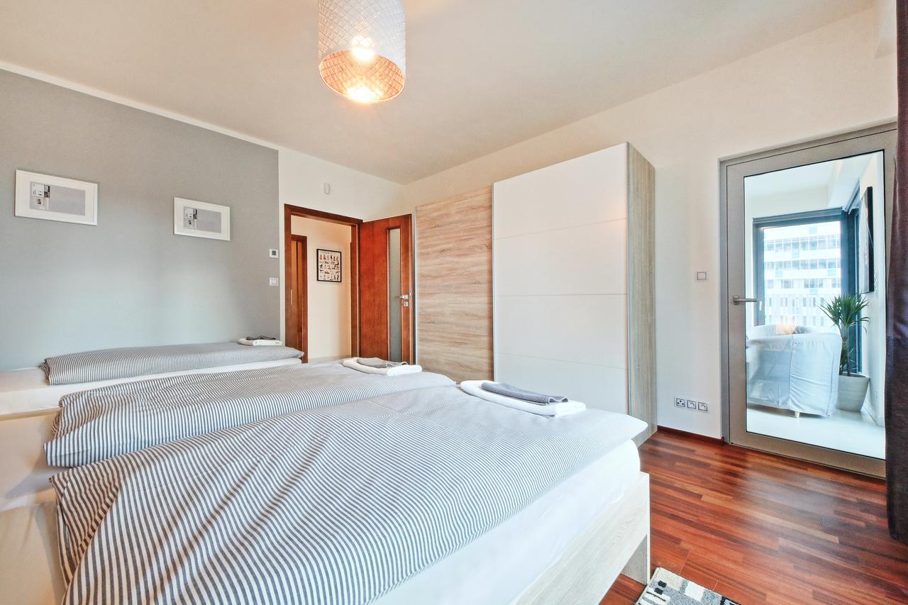 Ol Apartments Прага Экстерьер фото